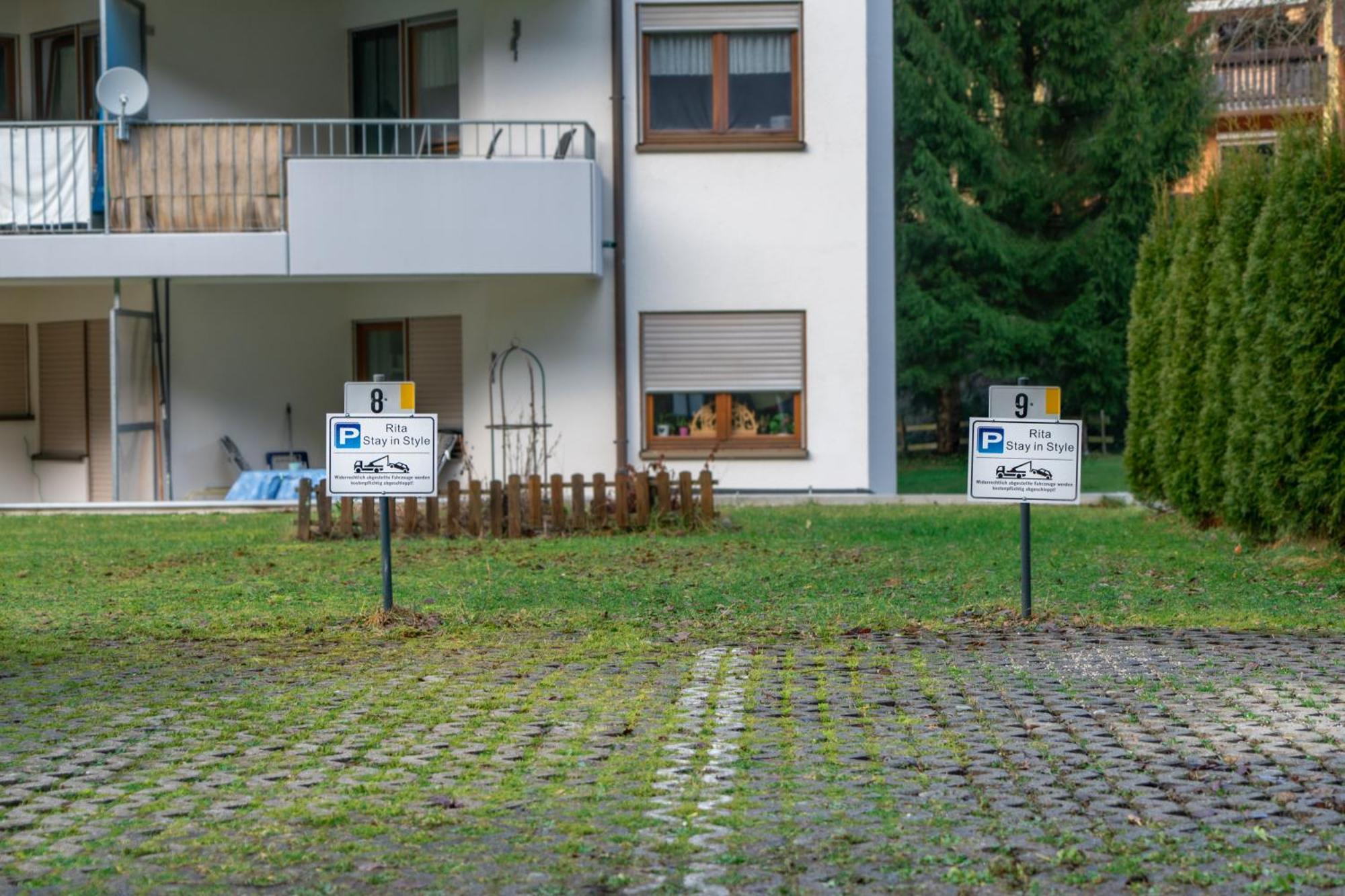 Rita - Atemberaubenden Wasserfaelle Triberg im Schwarzwald Buitenkant foto